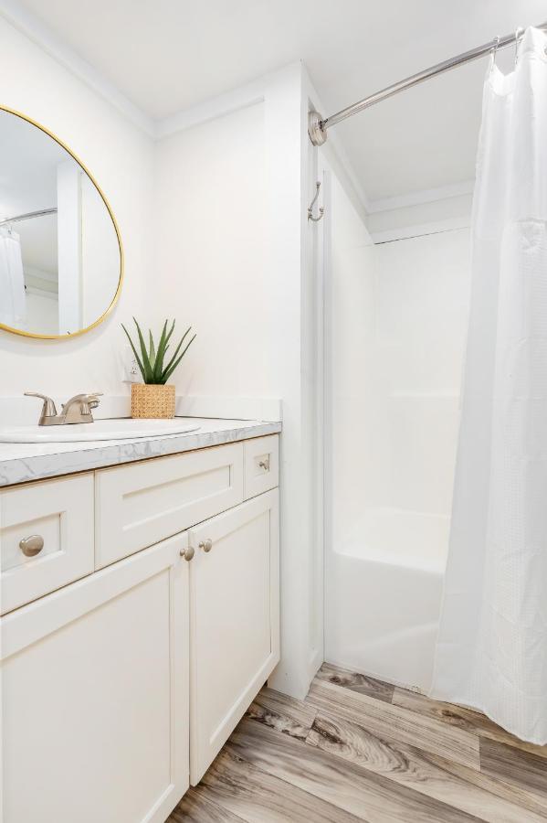 5 Cozy Casita Lux Tiny House, Firepit, 5 Mins To Downtown ガンターズビル エクステリア 写真